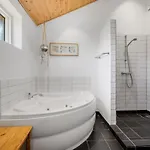 Shania - 300m From The Sea By Interhome