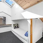 Shania - 300m From The Sea By Interhome *