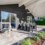 Shania - 300m From The Sea By Interhome Юельсминне